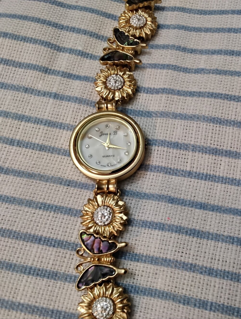 3956 Jenny Be Gold Tone Butterfly & Sunflower Bracelet Watch, 9", New Battery. - Picture 2 of 6